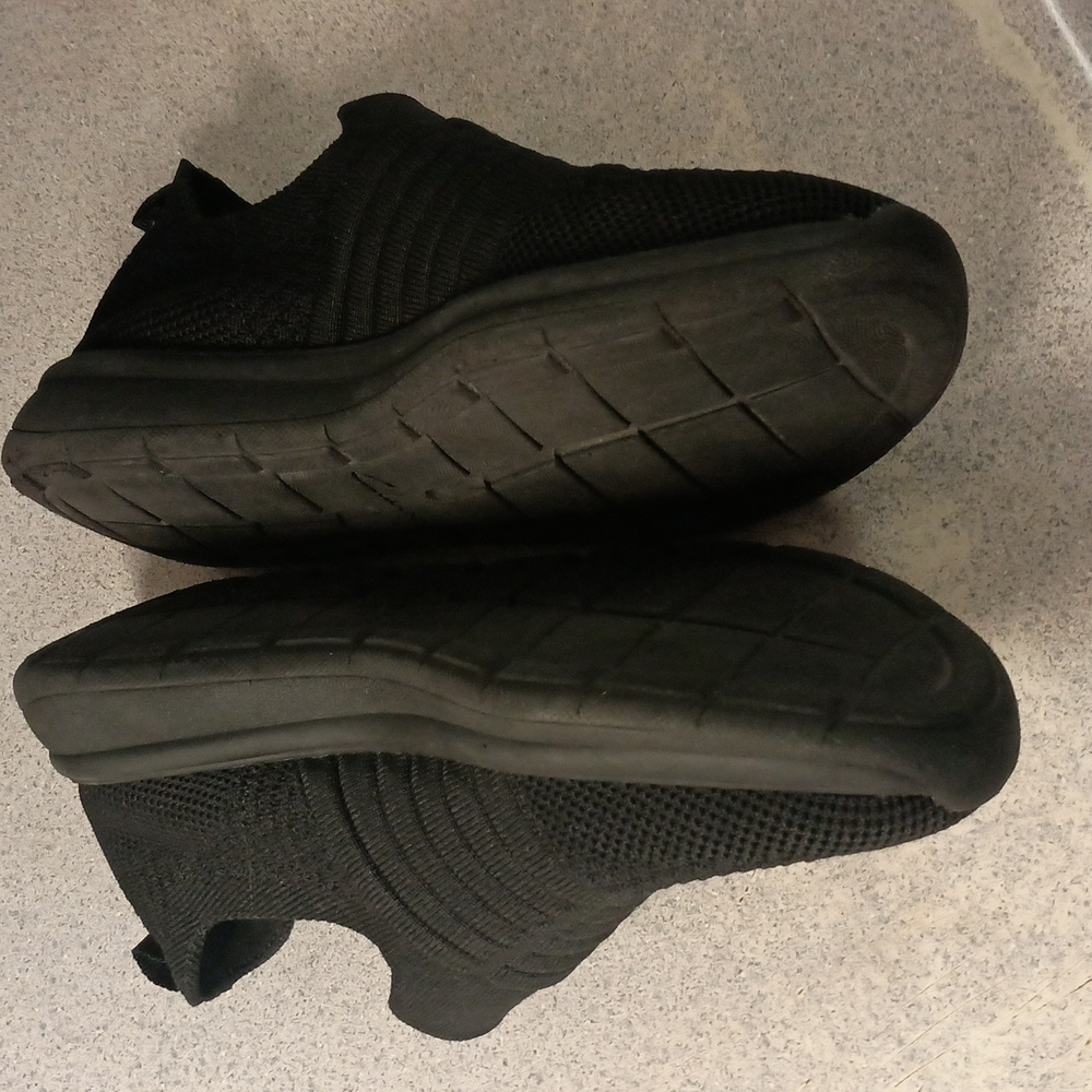 Clarks - Picture 4 of 8